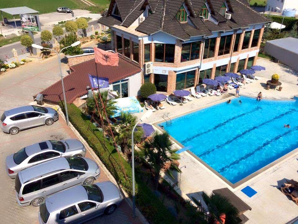 Hotel Vila Aeroport Rinas Instalações foto